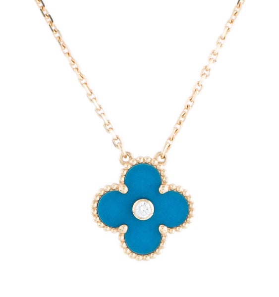 Extending Van Cleef & Arpels Sweet Alhambra Necklace & Compare to ...